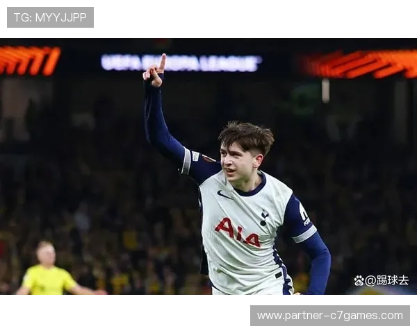 查尔顿俱乐部最新动态：球队备战进展及重要球员转会消息