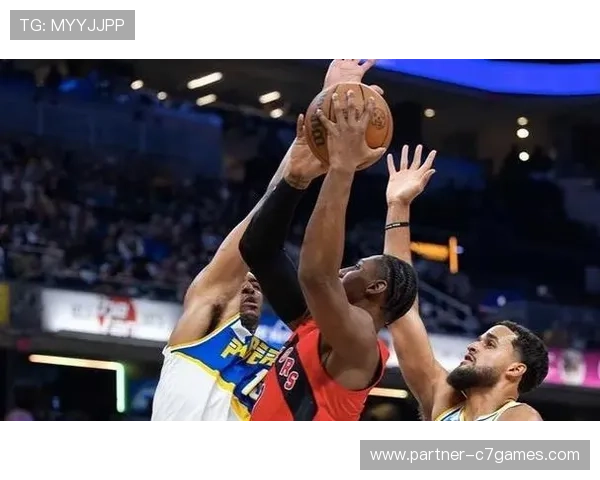 步行者队迎战强敌赛场鏖战 展现顽强拼搏精神力克对手